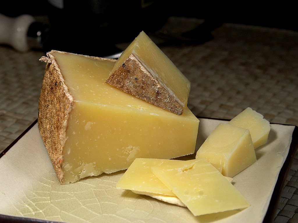 lincolnshire poacher cheese, dairy product, food-3517.jpg